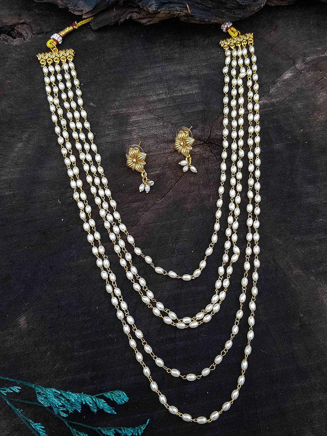 

GRIIHAM Gold Plated Pearls Beaded Jewellery Set