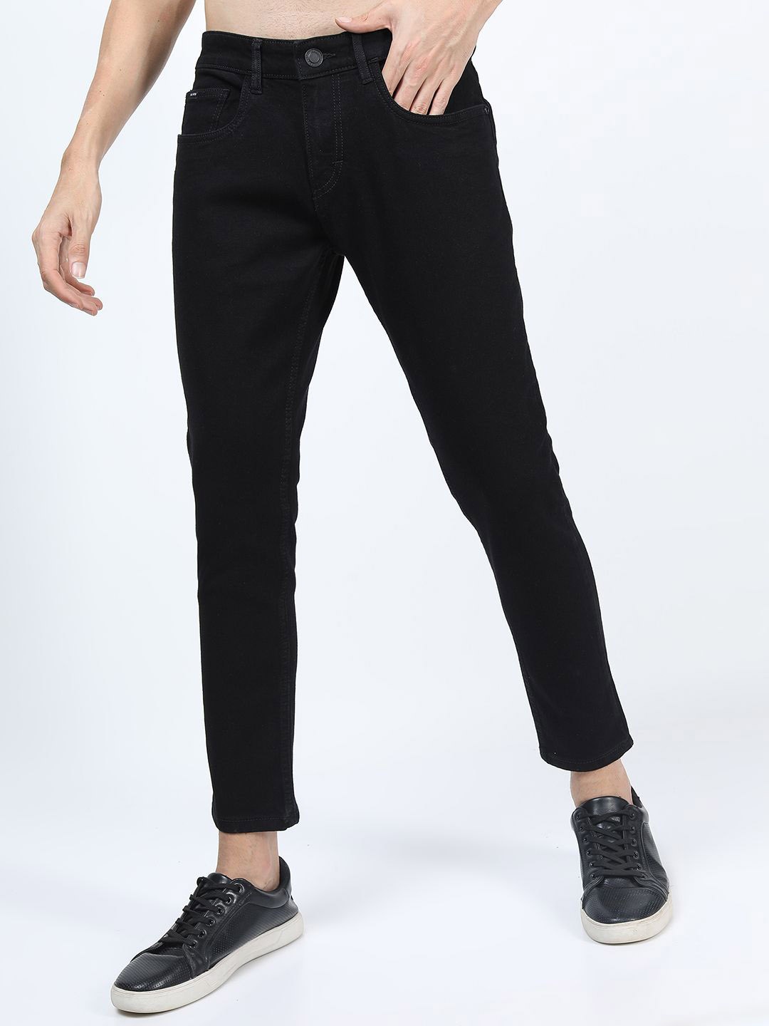 

HIGHLANDER Men Tapered Fit Stretchable Jeans, Black