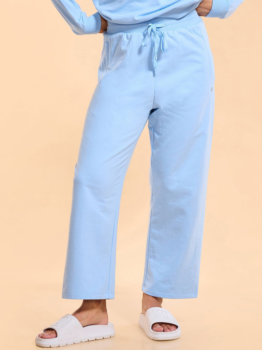 

Enamor Essentials Mid Rise Relaxed Fit Ankle Length Fur Back Cozy Pant-E405, Blue