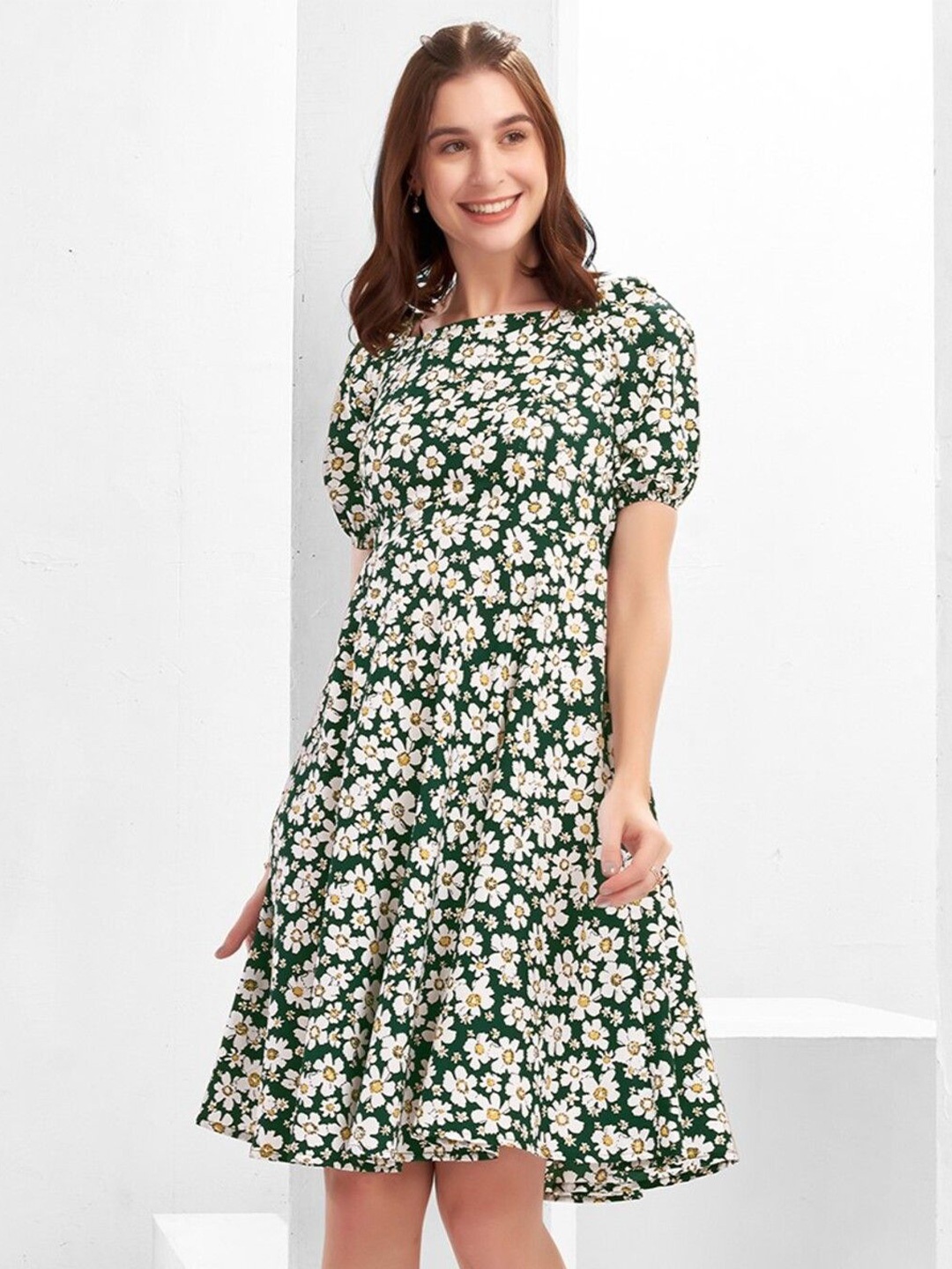 

Selvia Puff Sleeve Fit & Flare Floral Dress, Green