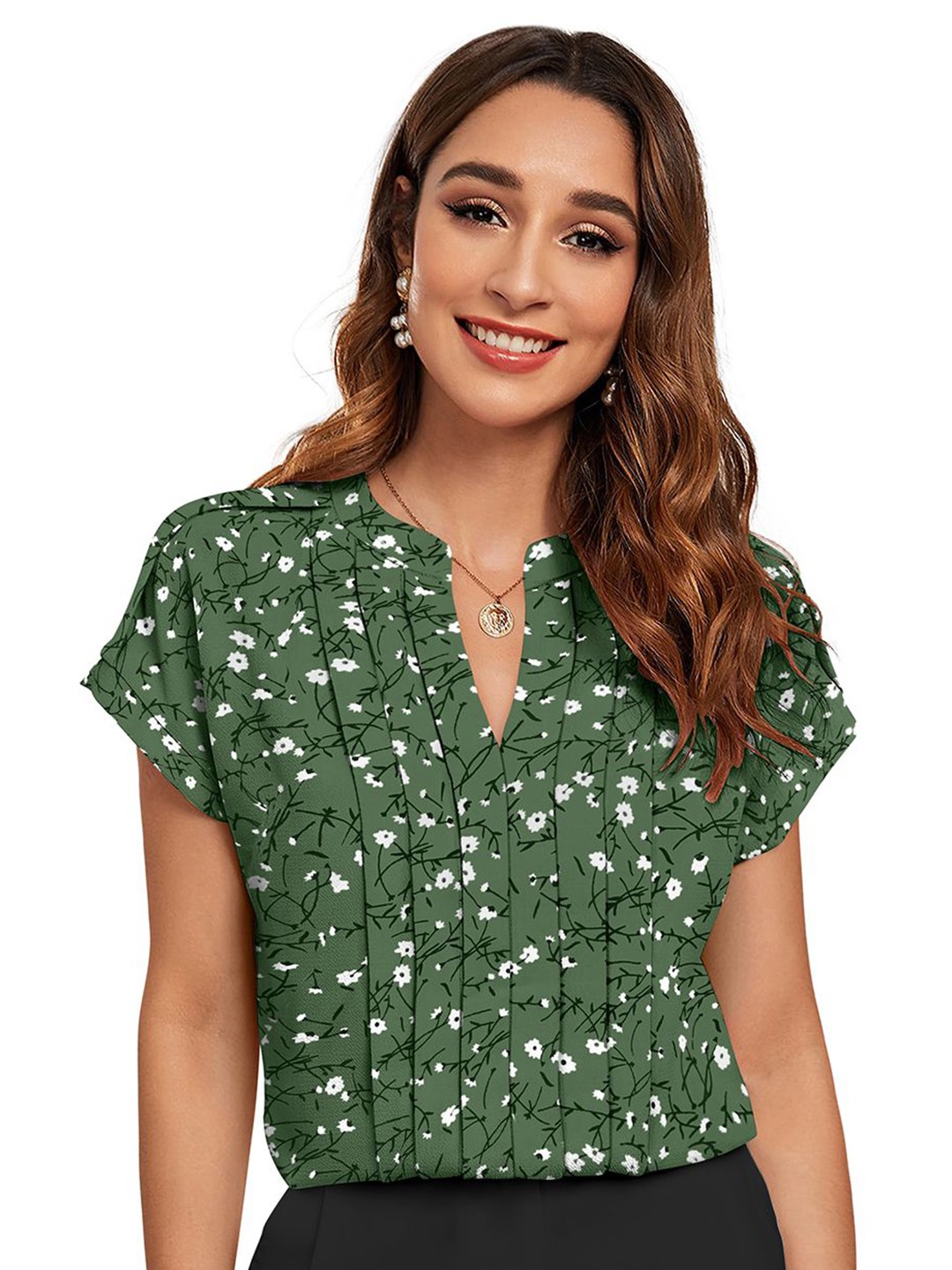 

Sitanjali Women Floral Printed Mandarin Collar Cotton Top, Green
