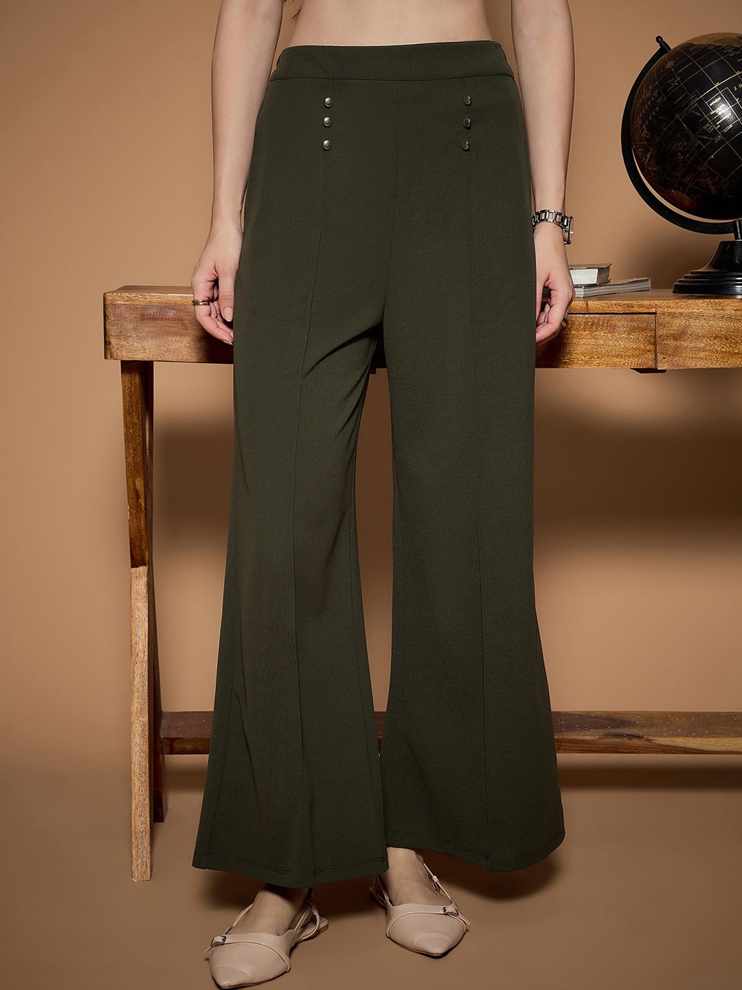 

URBANGRACE BY KASSUALLY Women Relaxed Straight Fit Easy Wash Pleated Trousers, Olive