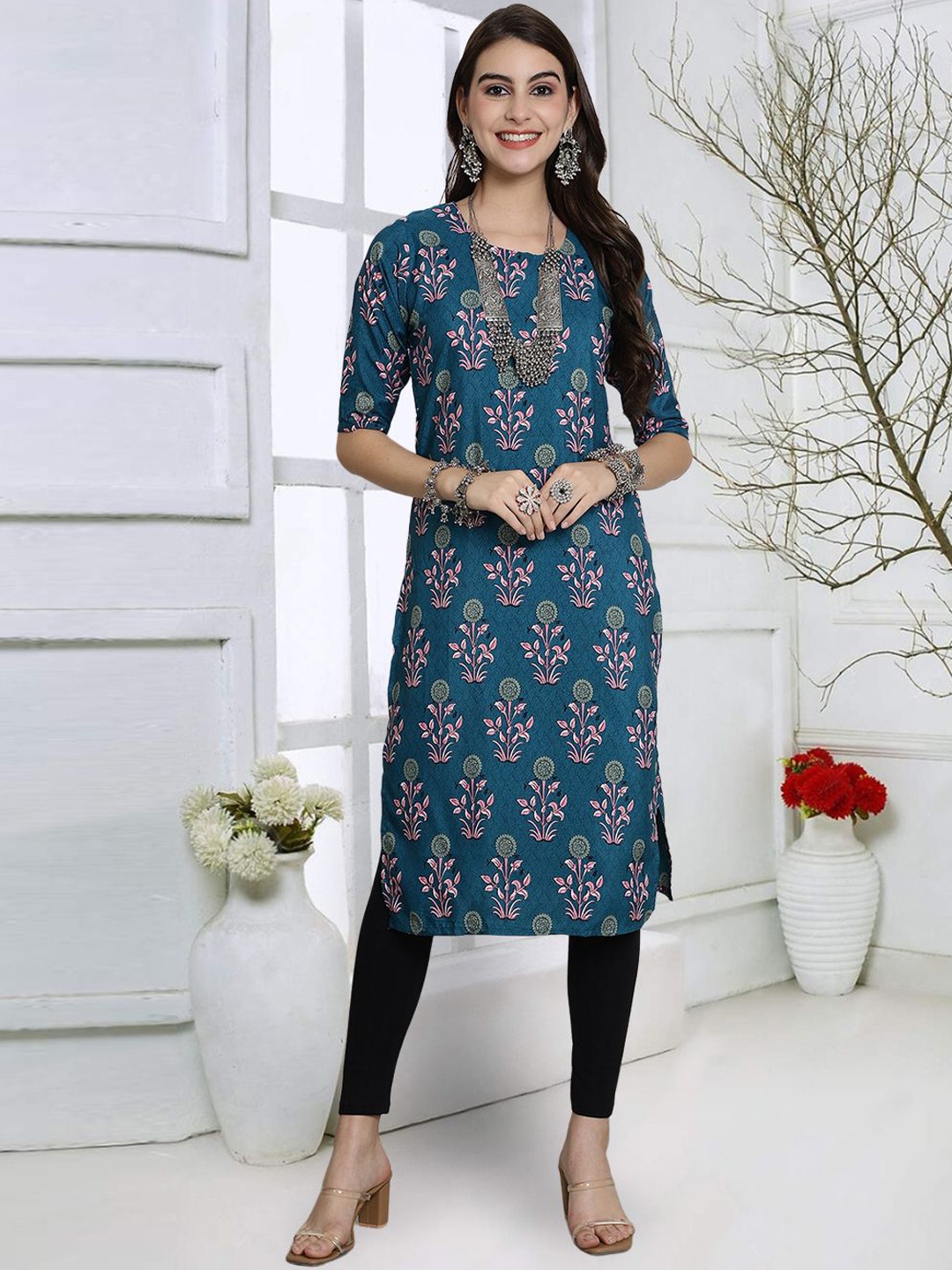 

7Threads Floral Printed Round Neck Crepe Straight Kurta, Teal