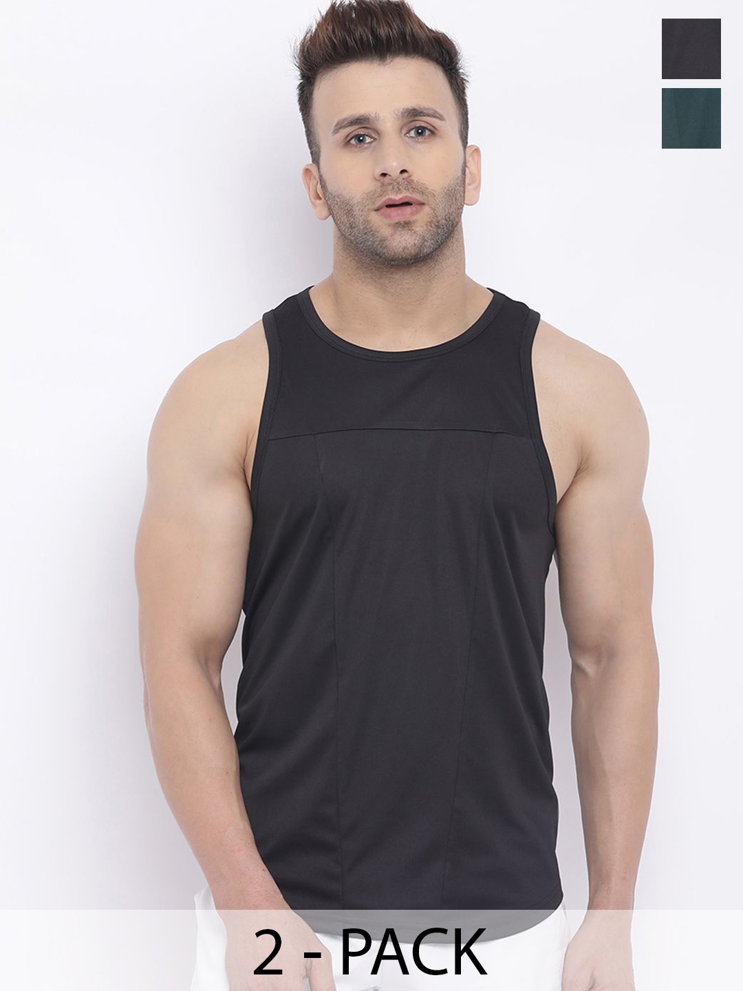 

CHKOKKO Men Solid Round Neck T-Shirt, Black