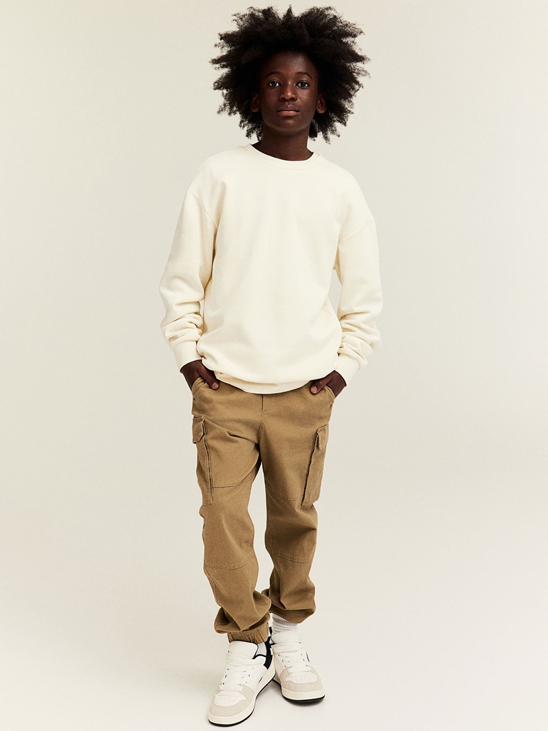 

H&M Boys Cargo Trousers, Beige