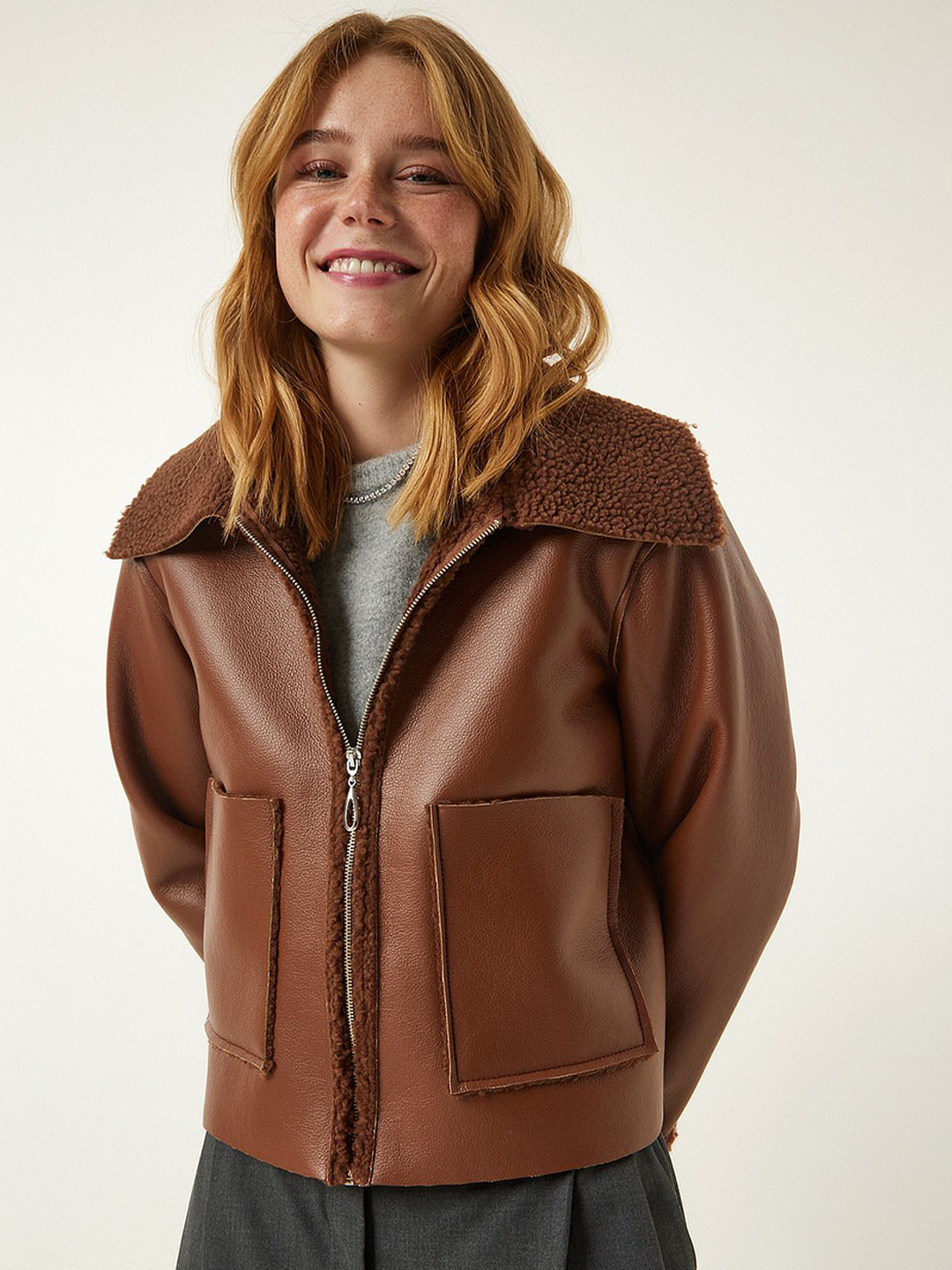 

Happiness istanbul Women Crop Tailored Jacket, Brown