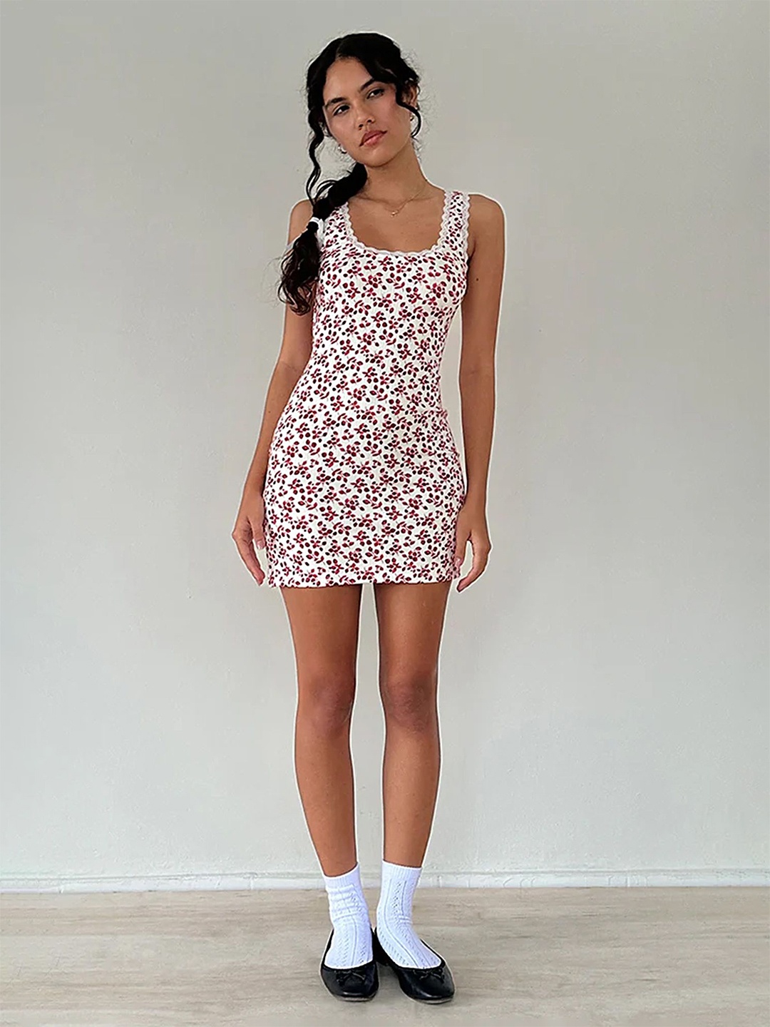 

LULU & SKY Floral Printed Sleeveless Bodycon Mini Dress, Red
