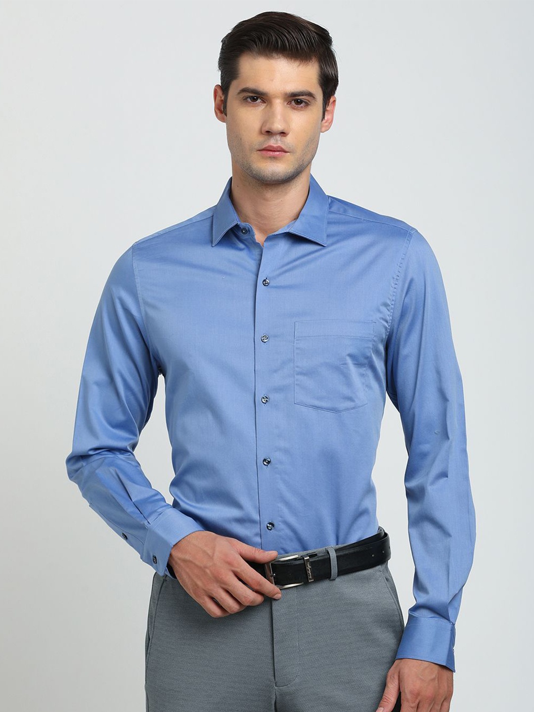 

Turtle Men Standard Spread Collar Solid Cotton Slim Fit Formal Shirt, Blue