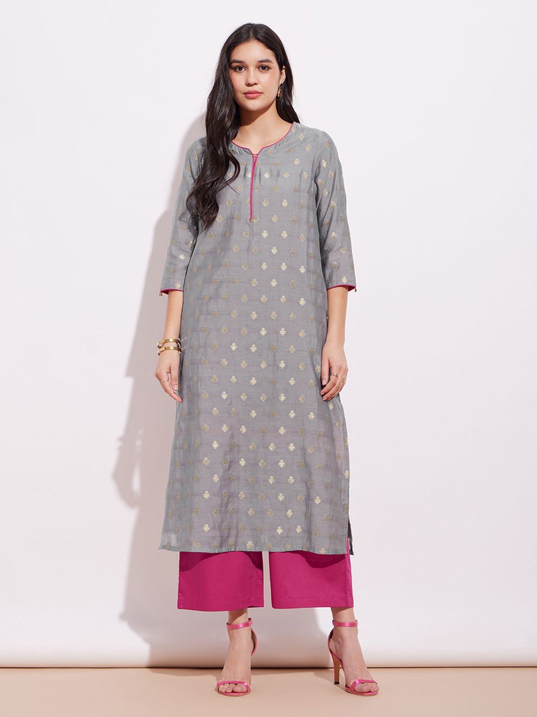 

Pink Fort Floral Woven Design Notch Neck Straight Kurta With Trousers, Grey