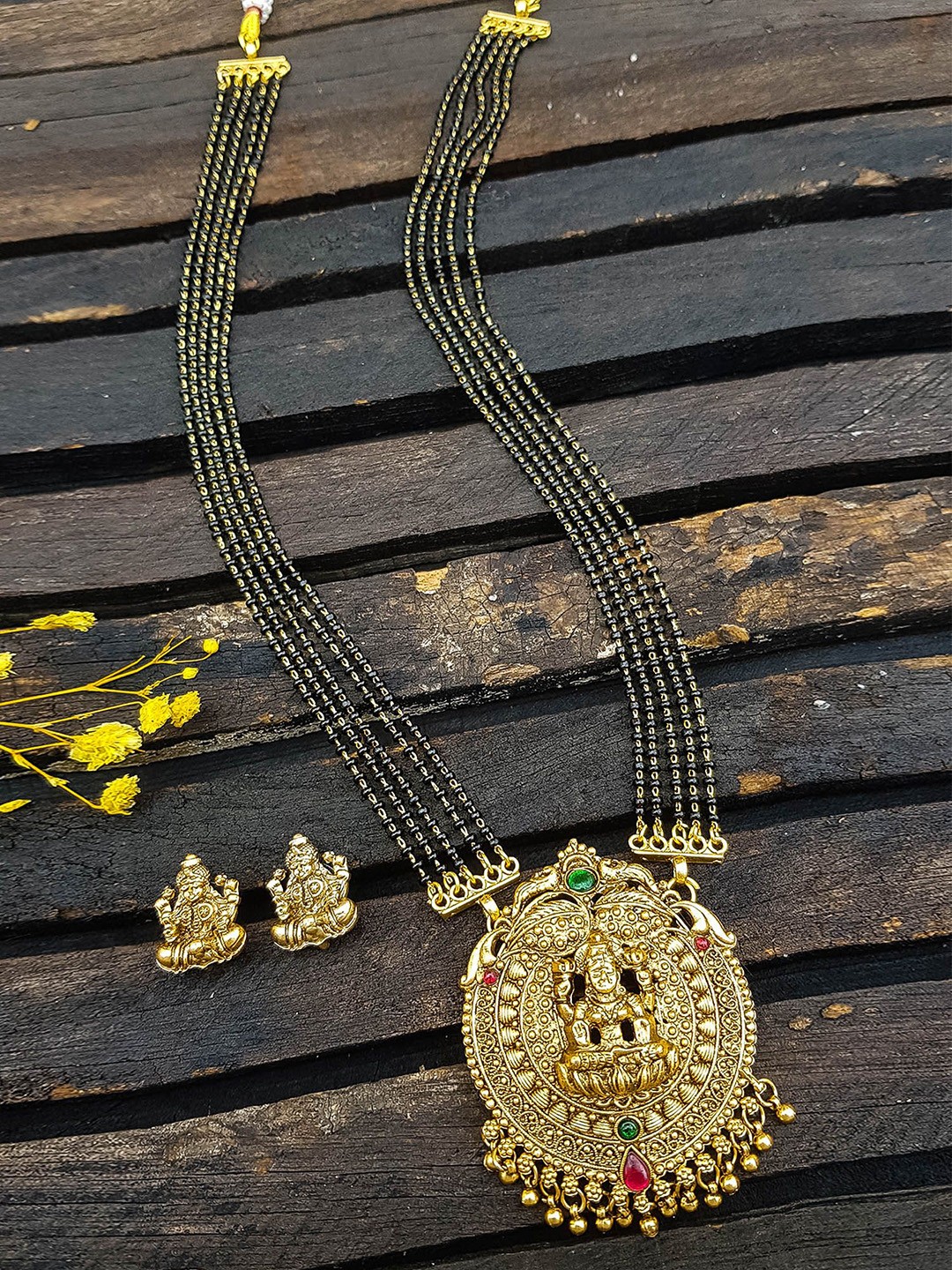 

GRIIHAM Gold Plated Crystals Studded Mangalsutra Jewellery Set