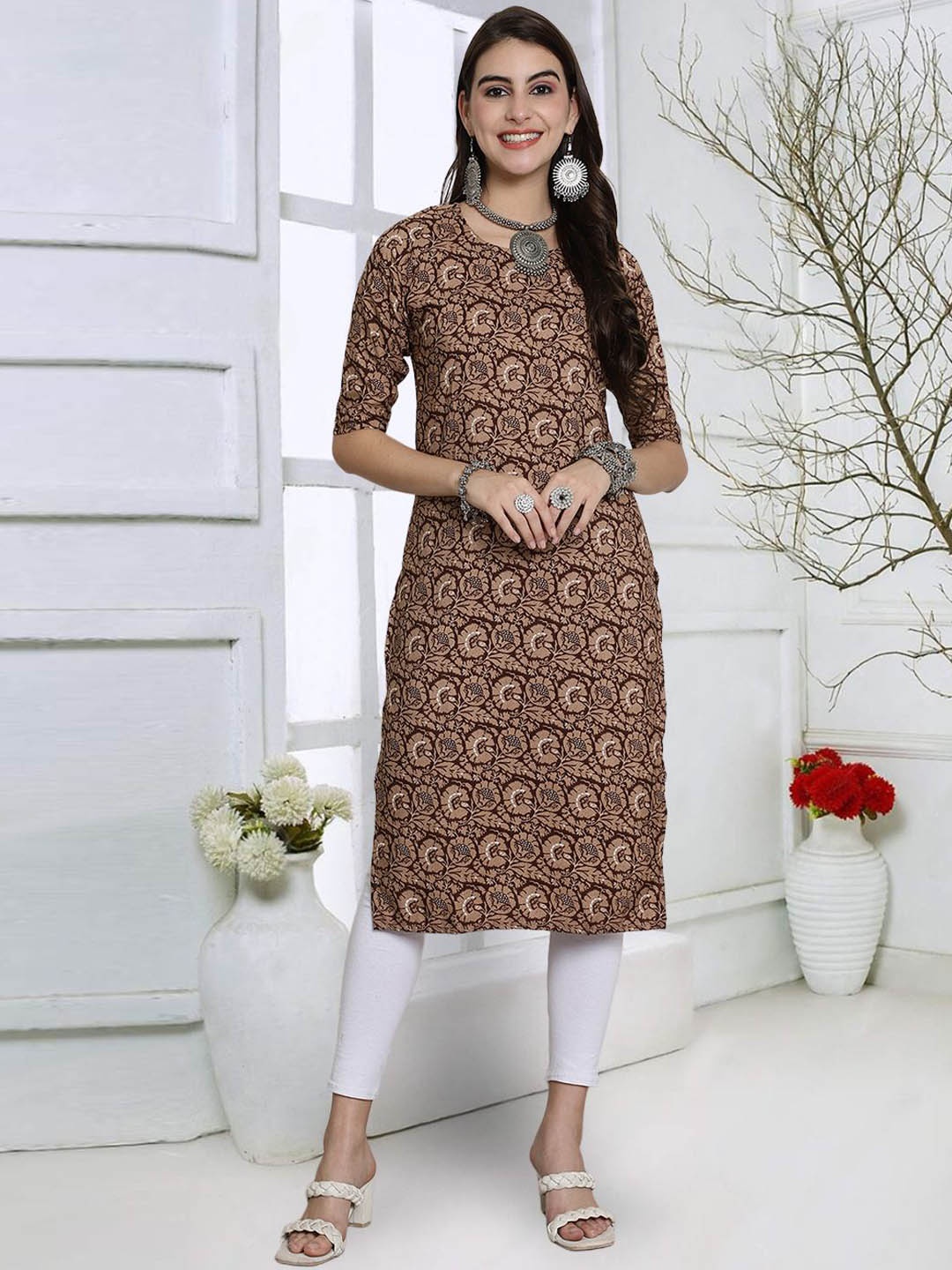 

7Threads Abstract Printed Round Neck Straight Kurta, Brown