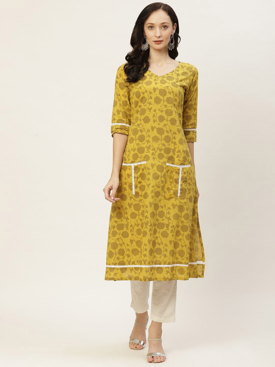 

KALINI Floral Printed V Neck Cotton A Line Kurta, Green