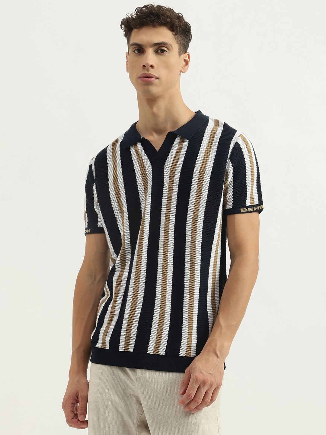 

United Colors of Benetton Men Striped Polo Collar Pure Cotton T-Shirt, Navy blue