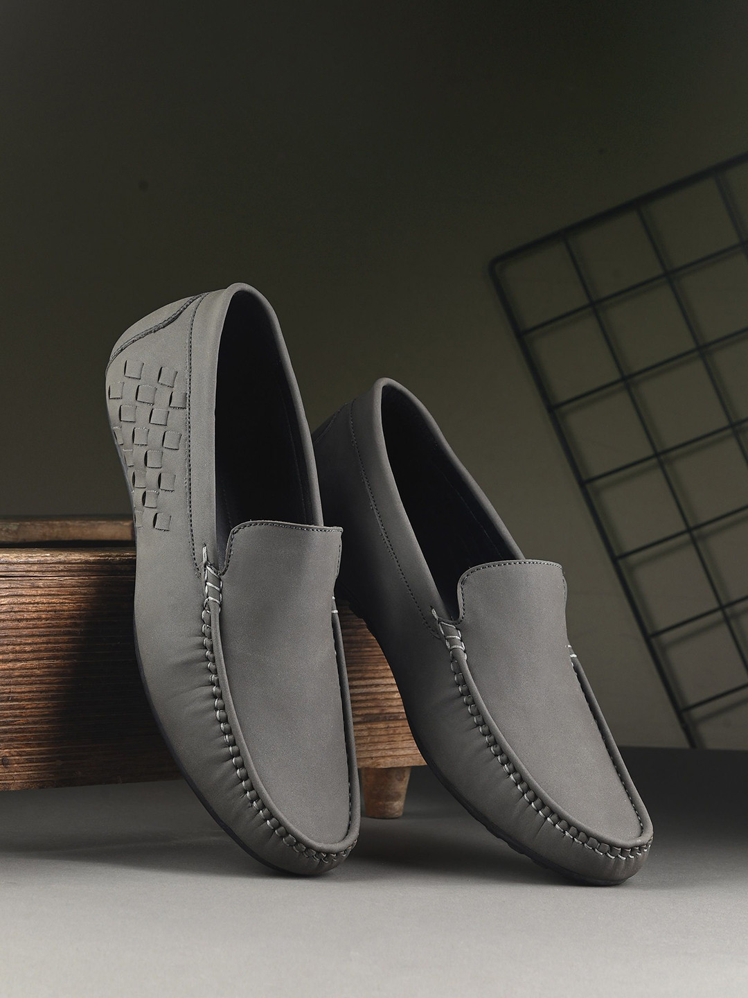 

Mast & Harbour Men Lightweight Loafers, Grey
