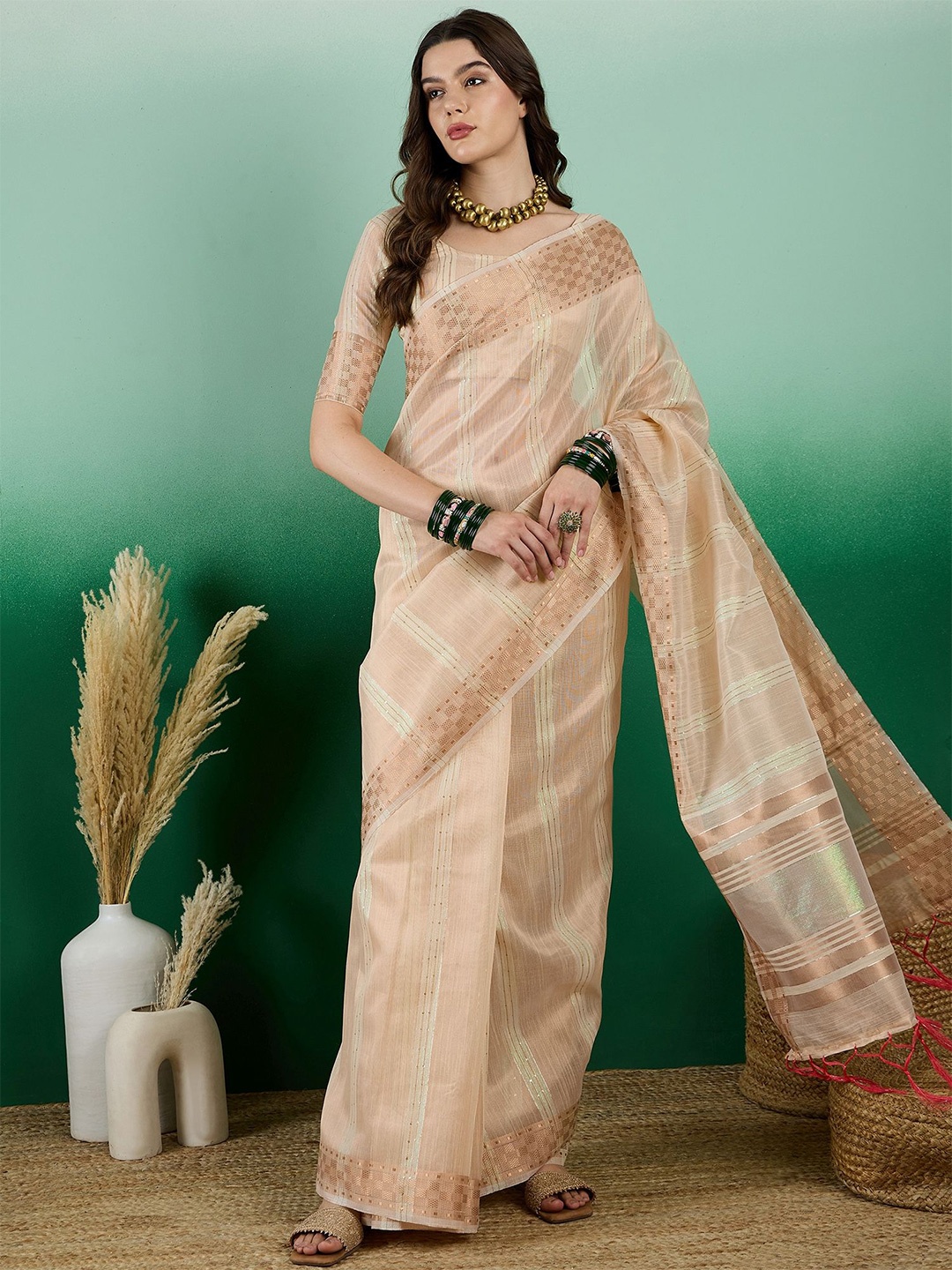 

SHADOW & SAINING Woven Design Zari Organza Banarasi Saree, Beige