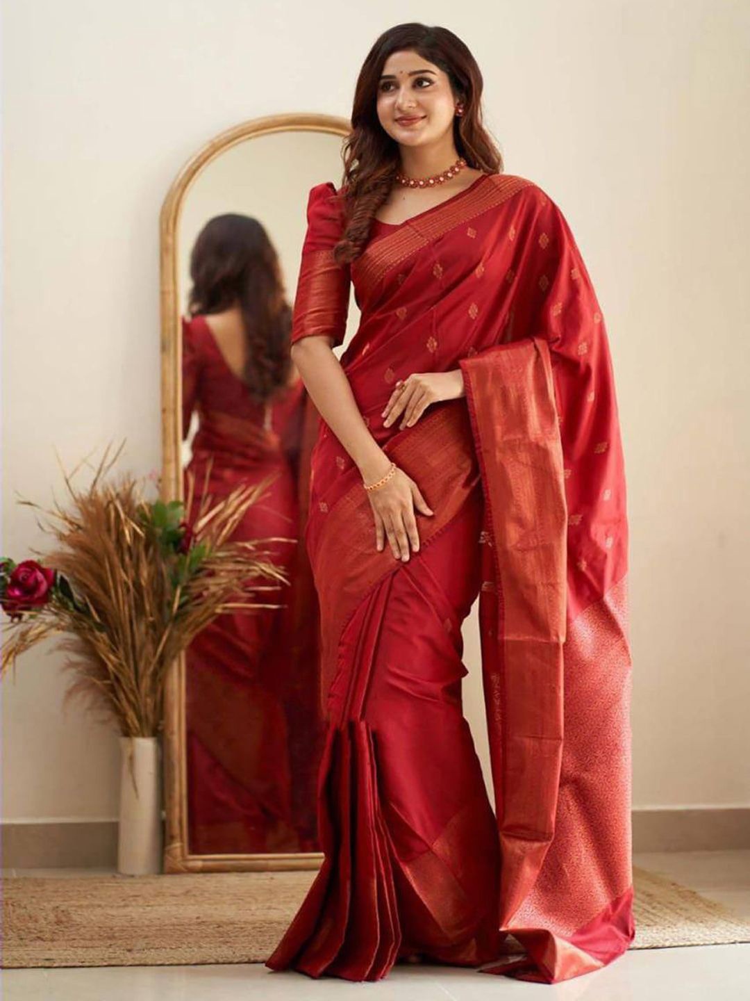 

ZIBLON Woven Design Zari Banarasi Saree, Red