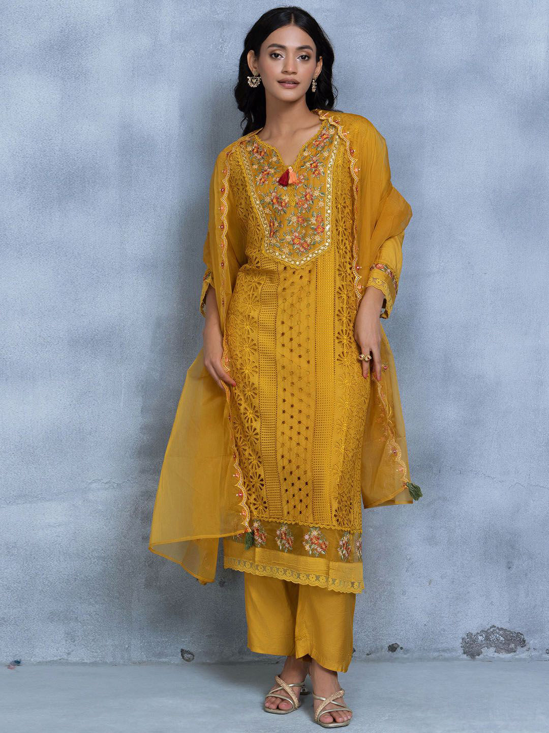 

Rang by Indya Floral Self Design Sequinned Straight Kurta With Trousers & Dupatta, Yellow