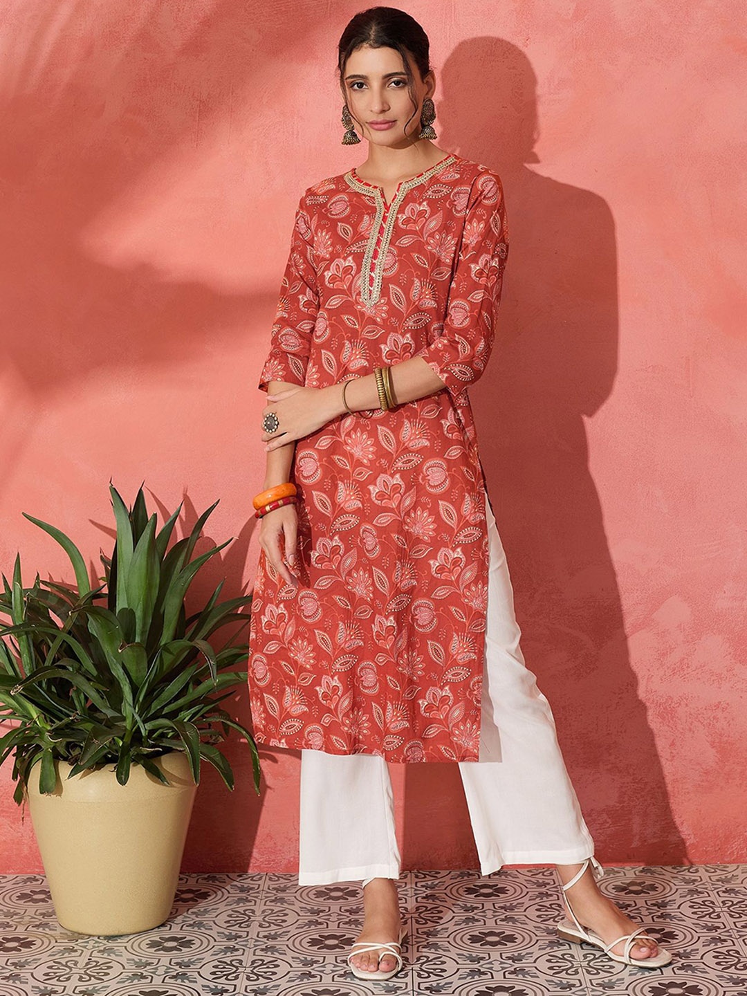 

InWeave Rust Floral Printed Notch Neck Gotta Patti Straight Kurta