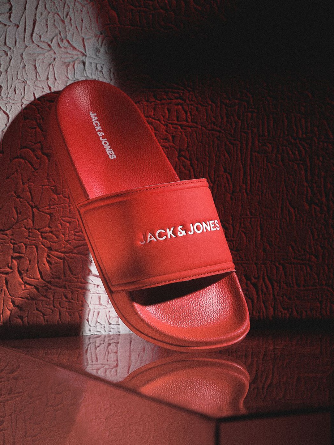 

Jack & Jones Men Printed Sliders, Red