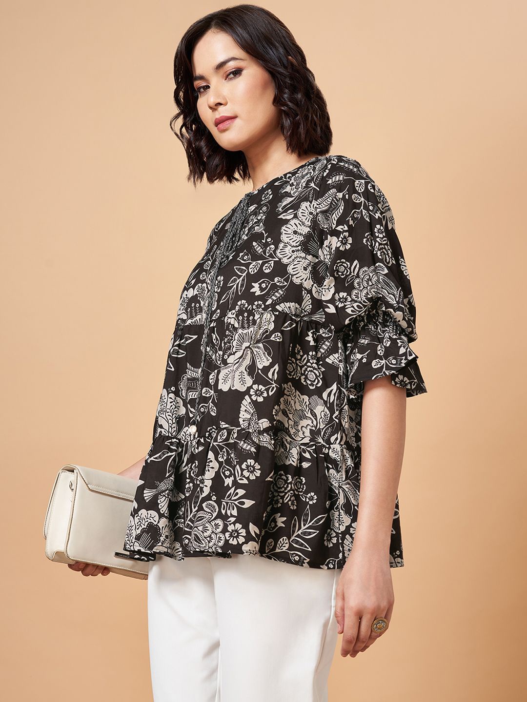 

Marigold Lane Women Floral Printed Round Neck Top, Black