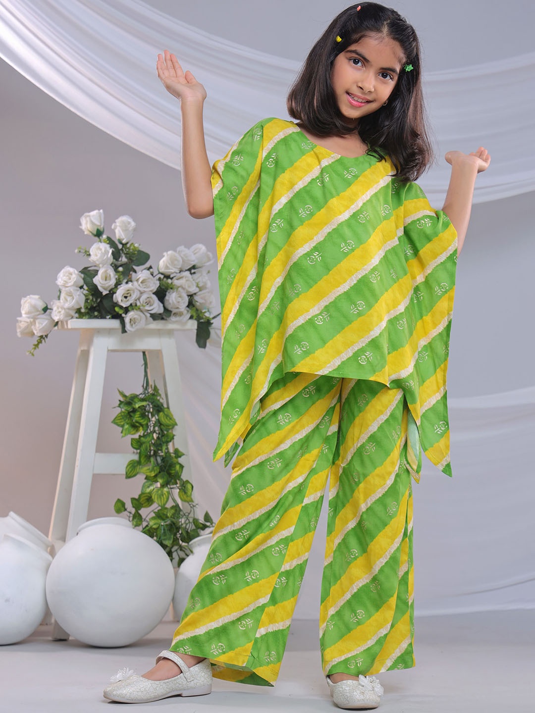 

misbis Girls Printed Pure Cotton Kaftan Top With Palazzos, Green