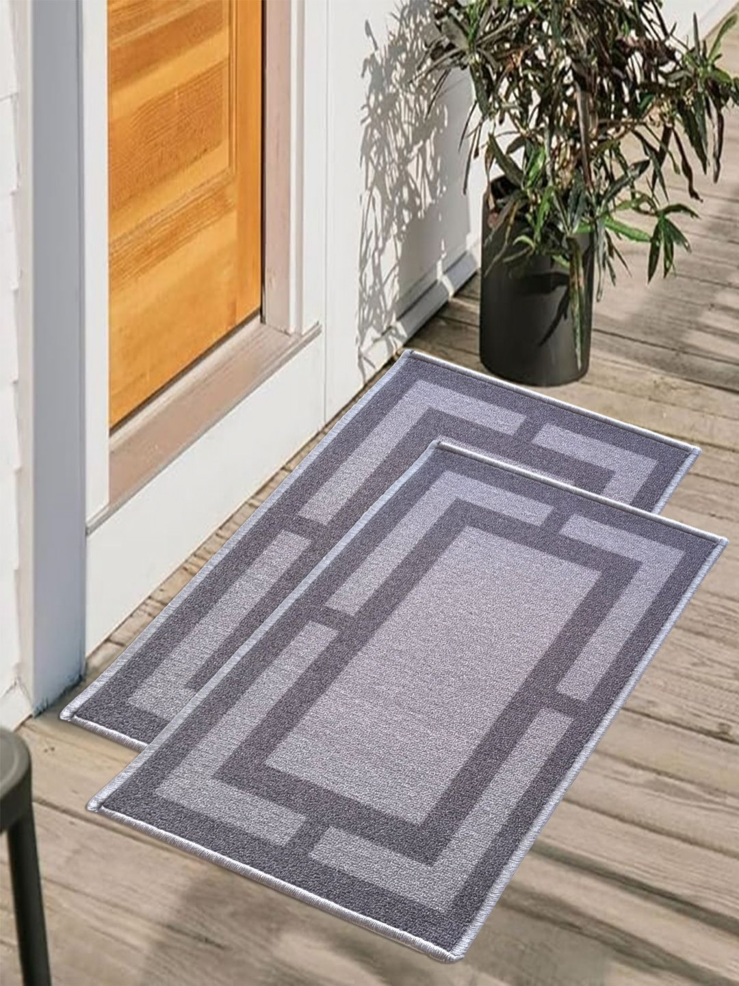 

Matz and More Grey 2 Pieces Geometric Printed Rectangle Anti-Skid Doormats