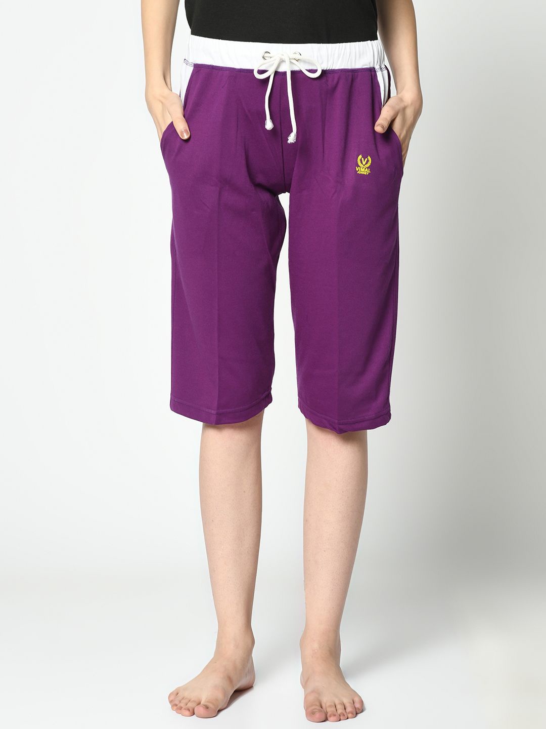 

VIMAL JONNEY Women Colourblocked Capris, Purple