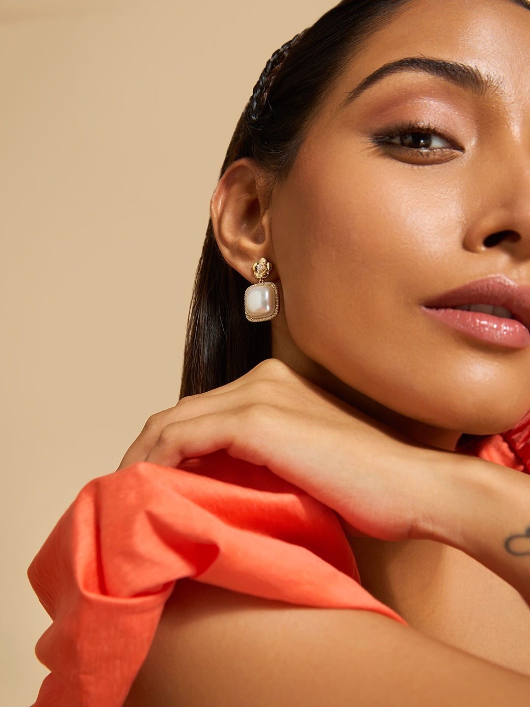 

Kushal's Fashion Jewellery Contemporary Drop Earrings, White
