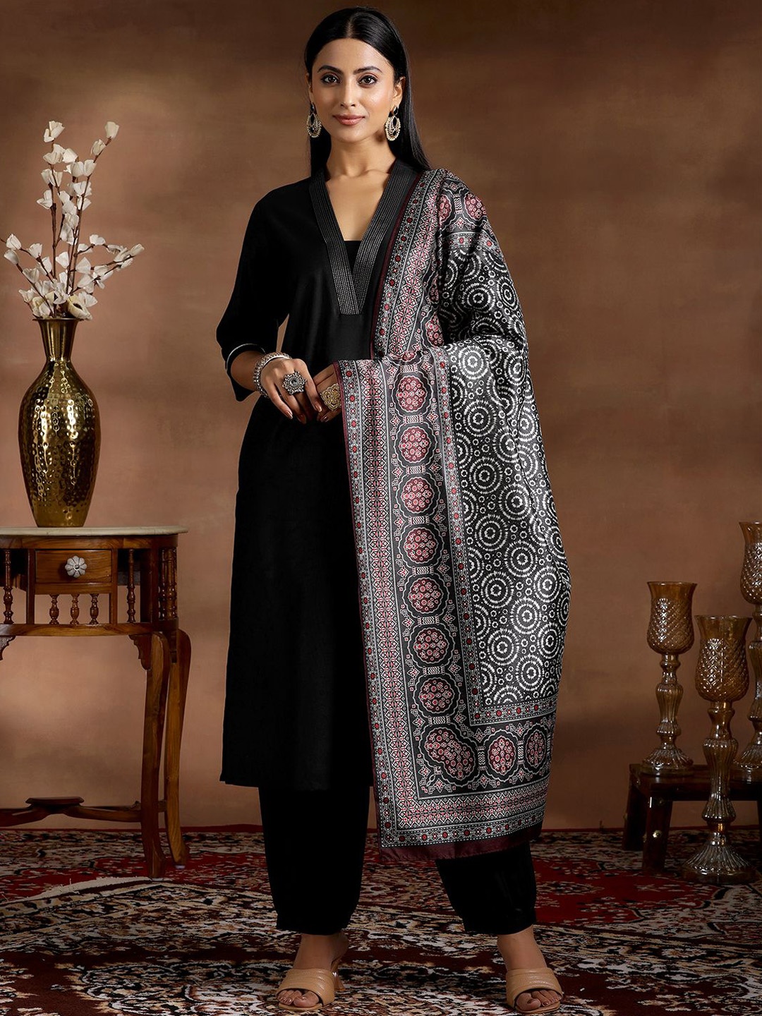 

Libas Embroidered Zari V Neck A Line Kurta with Salwar & Dupatta, Black