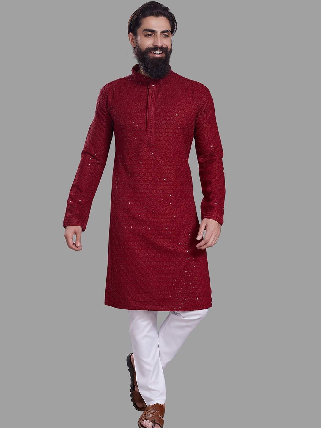 

DIVISIVE Floral Embroidered Mandarin Collar Sequinned Straight Kurta, Maroon