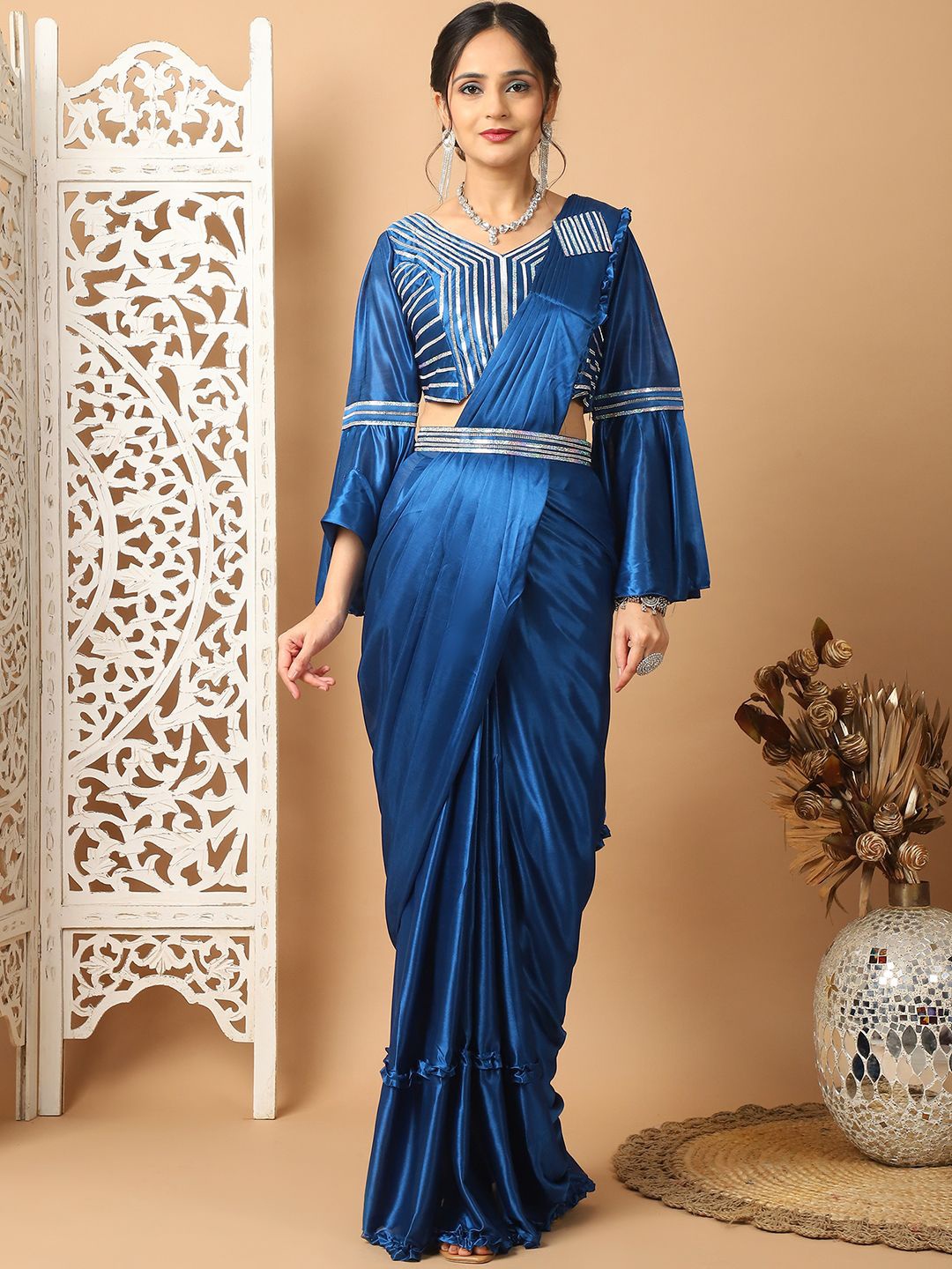 

Grancy Solid Ready to Wear Saree, Blue