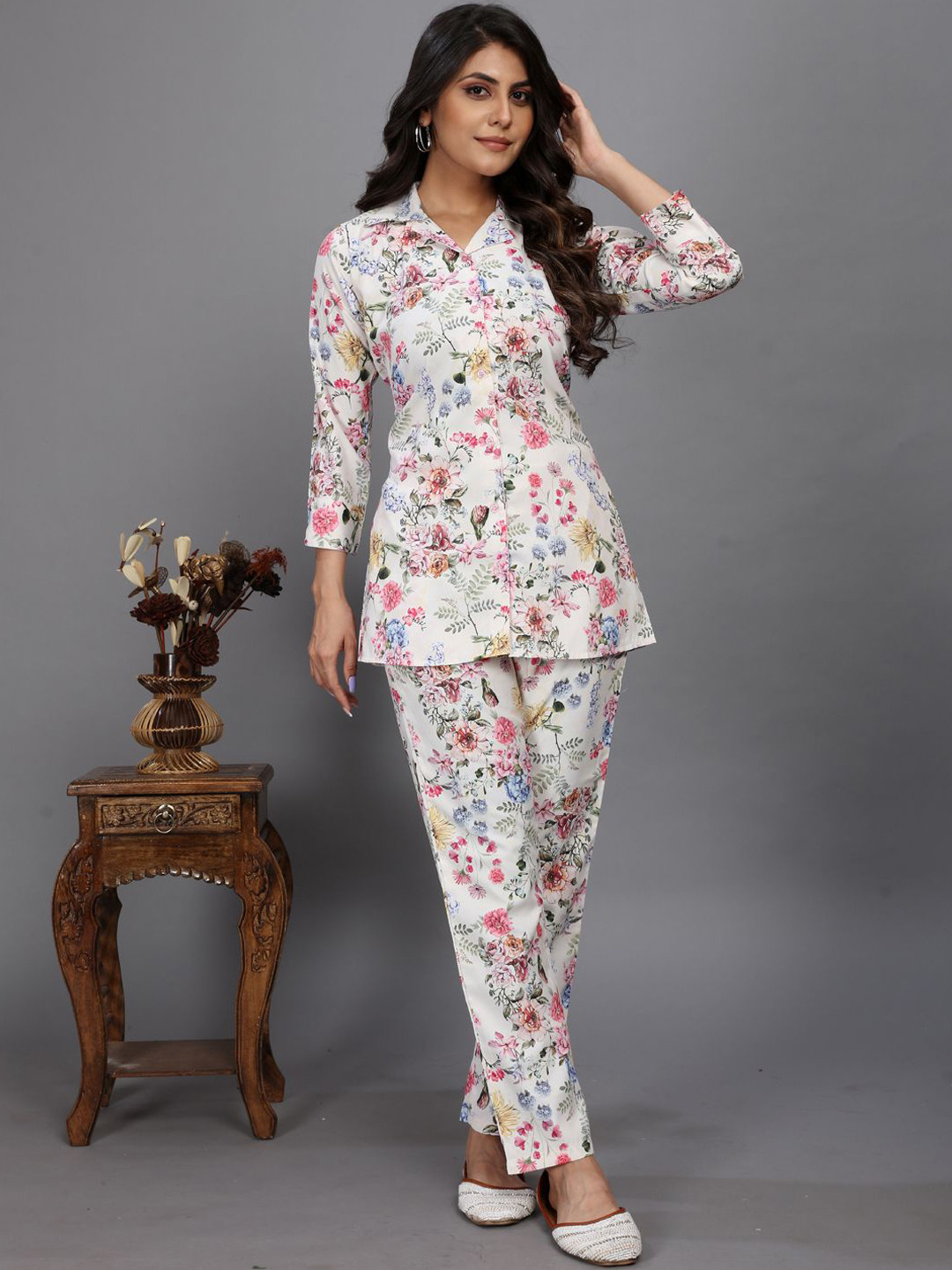 

TIKODI Printed Shirt With Trousers Co-Ords, White