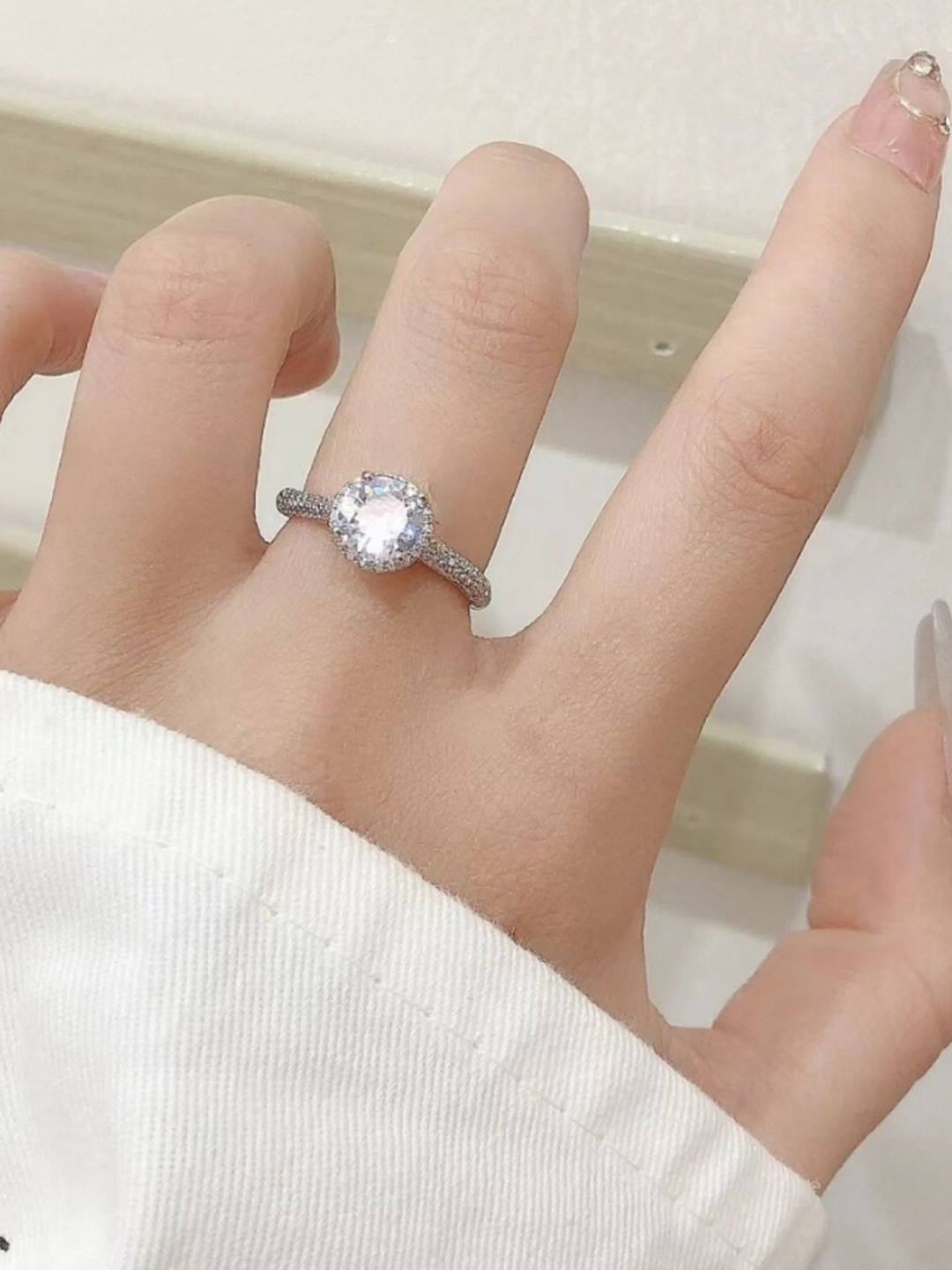 

SALTY Stone-Studded Adjustable Finger Ring, Silver