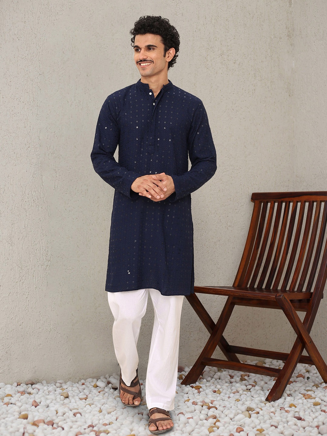 

HOUSE OF KARI Mandarin Collar Sequinned Cotton Straight Kurta, Navy blue