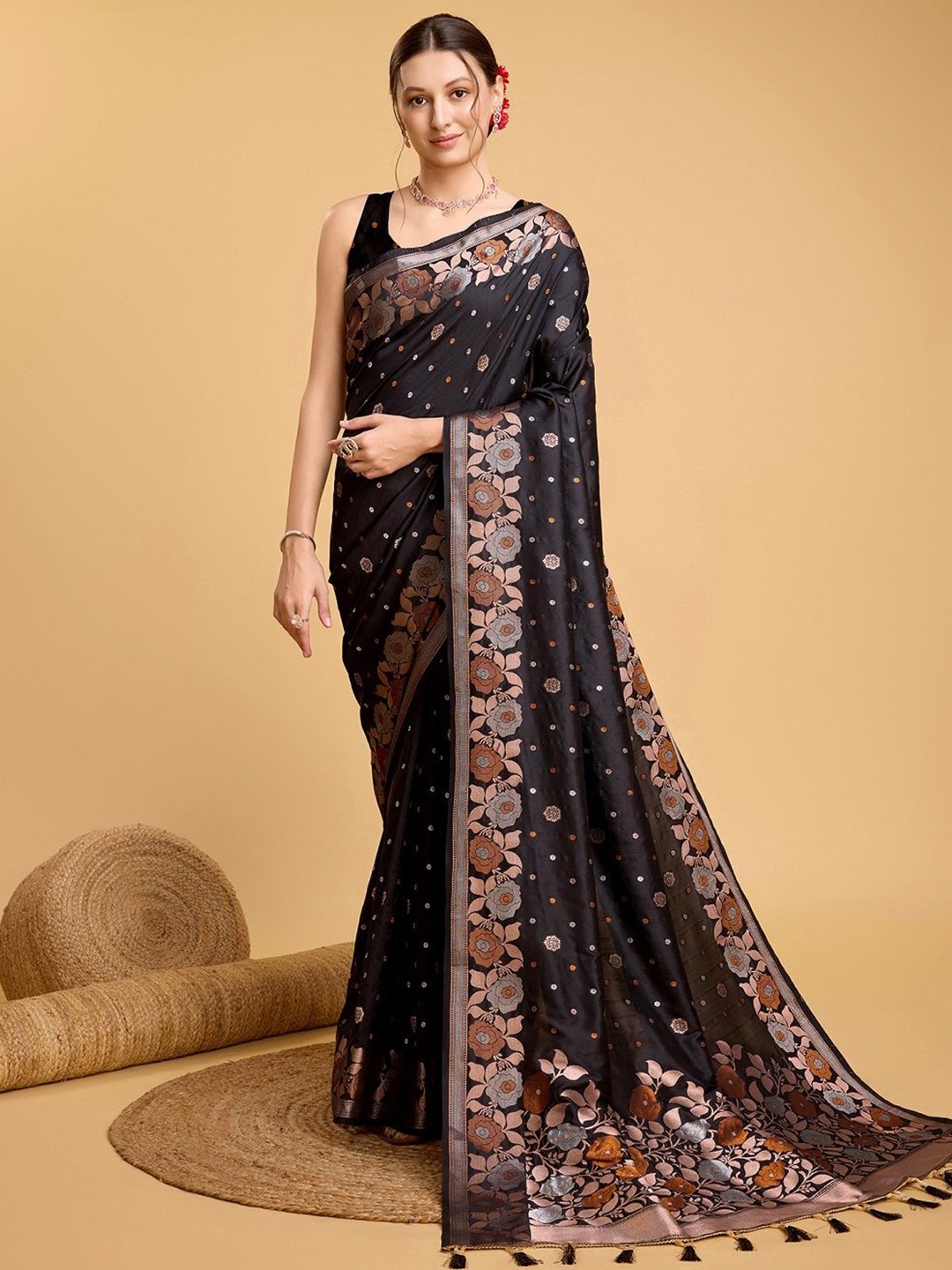 

LEOSAGI Woven Design Zari Pure Silk Banarasi Saree, Black