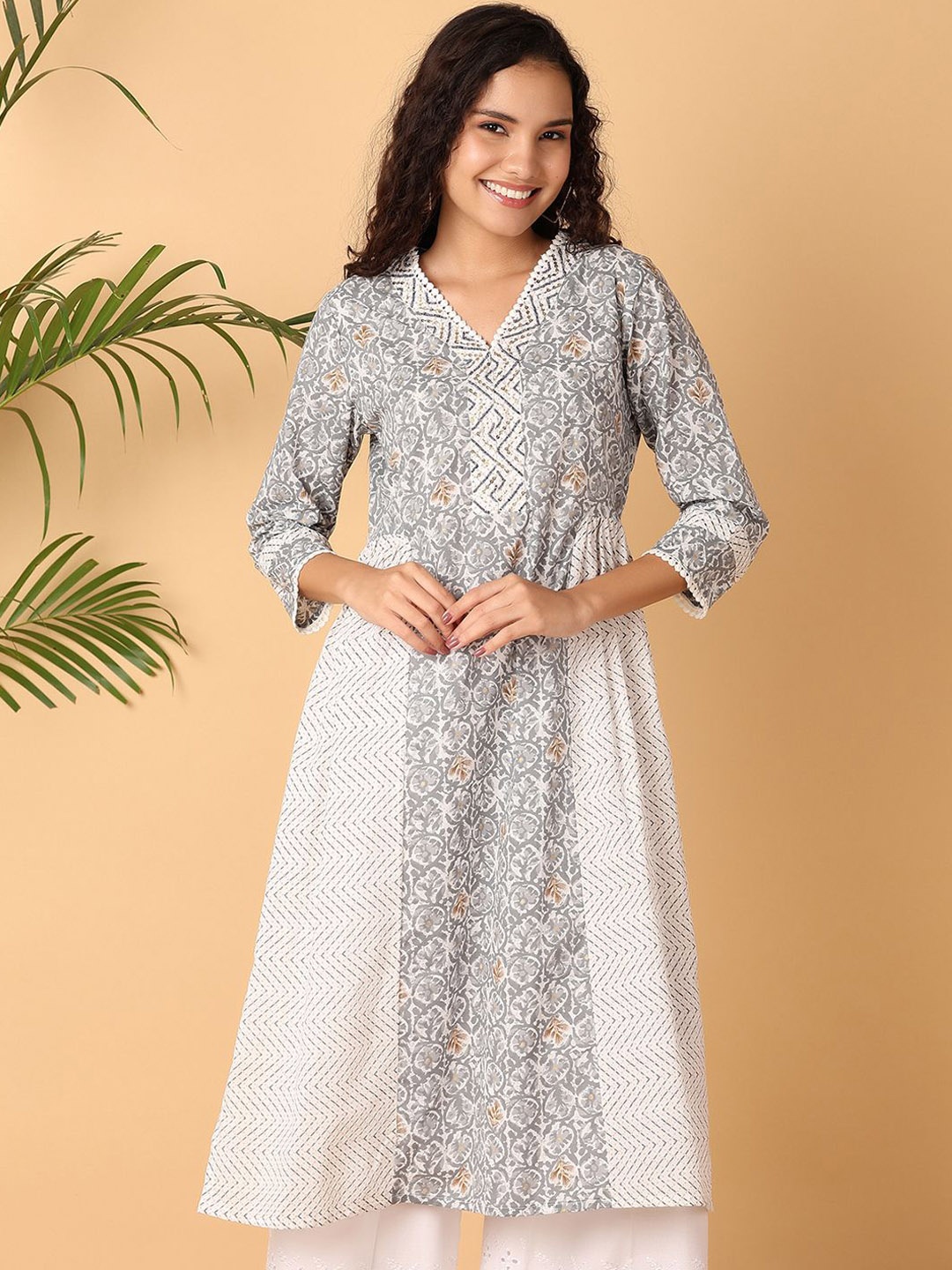 

UNLIMITED Printed V-Neck A-Line Kurta, Grey