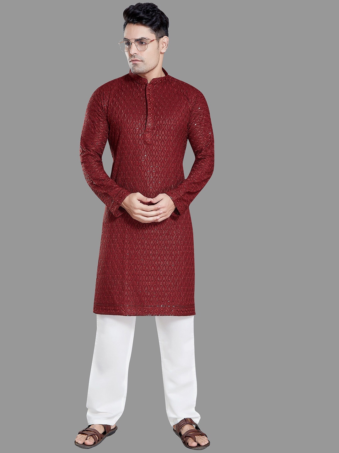 

DIVISIVE Ethnic Motifs Embroidered Mandarin Collar Sequinned Straight Kurta, Maroon