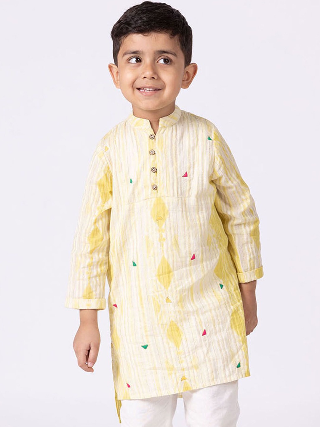 

Somersault Boys Tie and Dye Mandarin Collar Thread Work Pure Cotton Kurta, Yellow