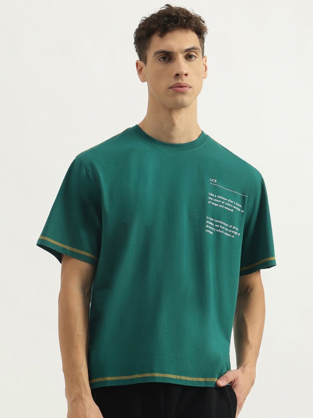 

United Colors of Benetton Men Graphic Printed Round Neck Pure Cotton Boxy T-Shirt, Green