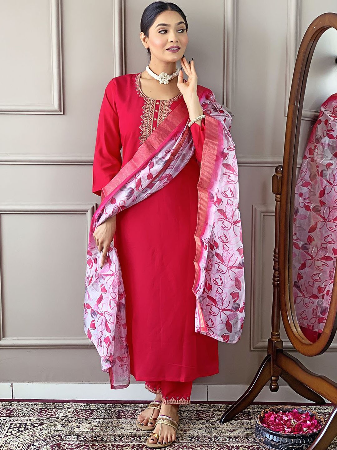 

JAPNAAM Women Ethnic Motifs Embroidered Regular Chanderi Silk Kurta with Trousers & With Dupatta, Red