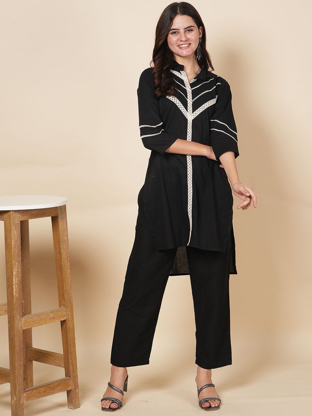 

LABEL KRISHA Embroidered Pure Cotton Tunic With Trouser Co-Ords, Black