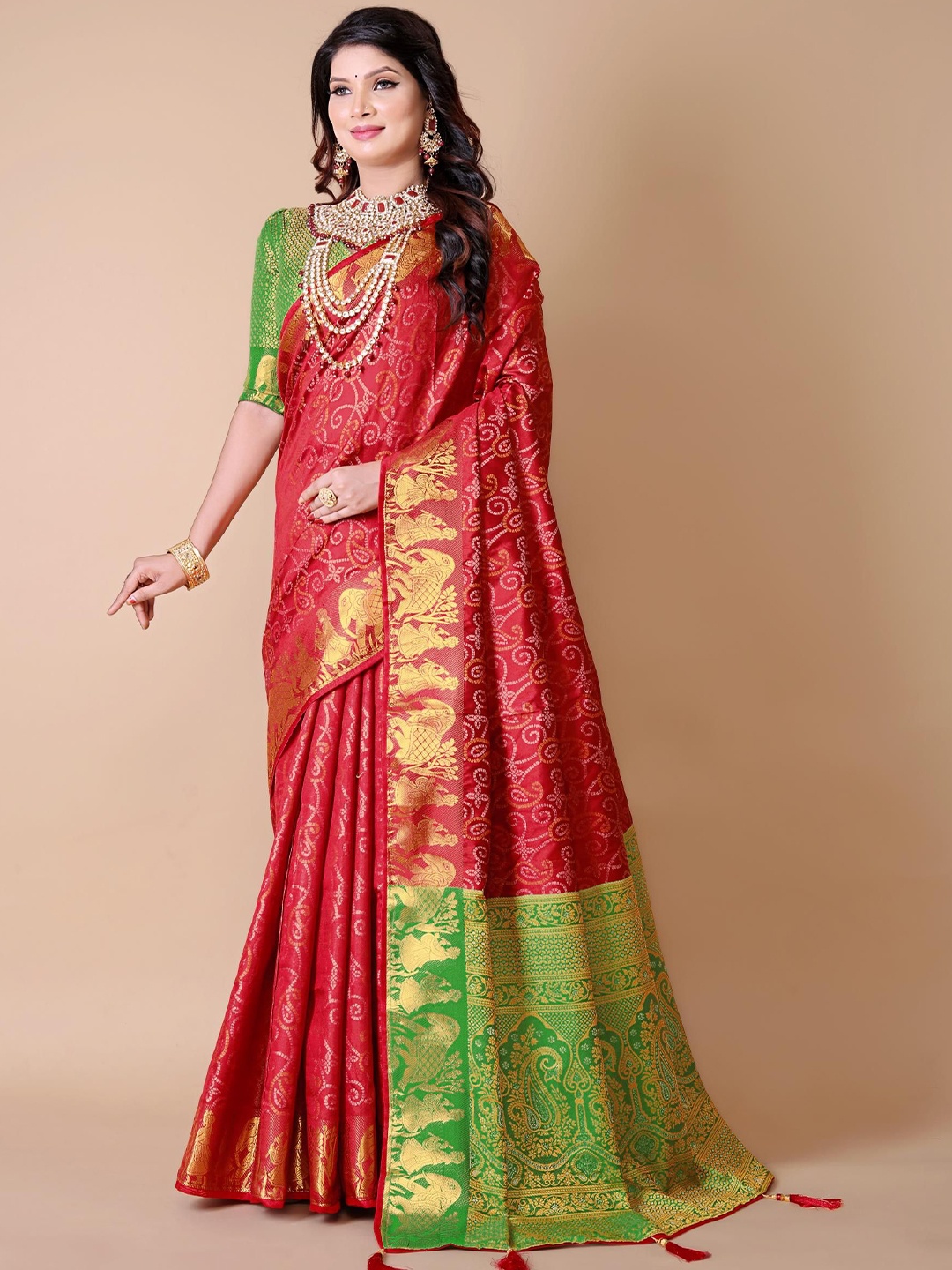 

jayant creation Woven Design Zari Silk Blend Patola Saree, Red