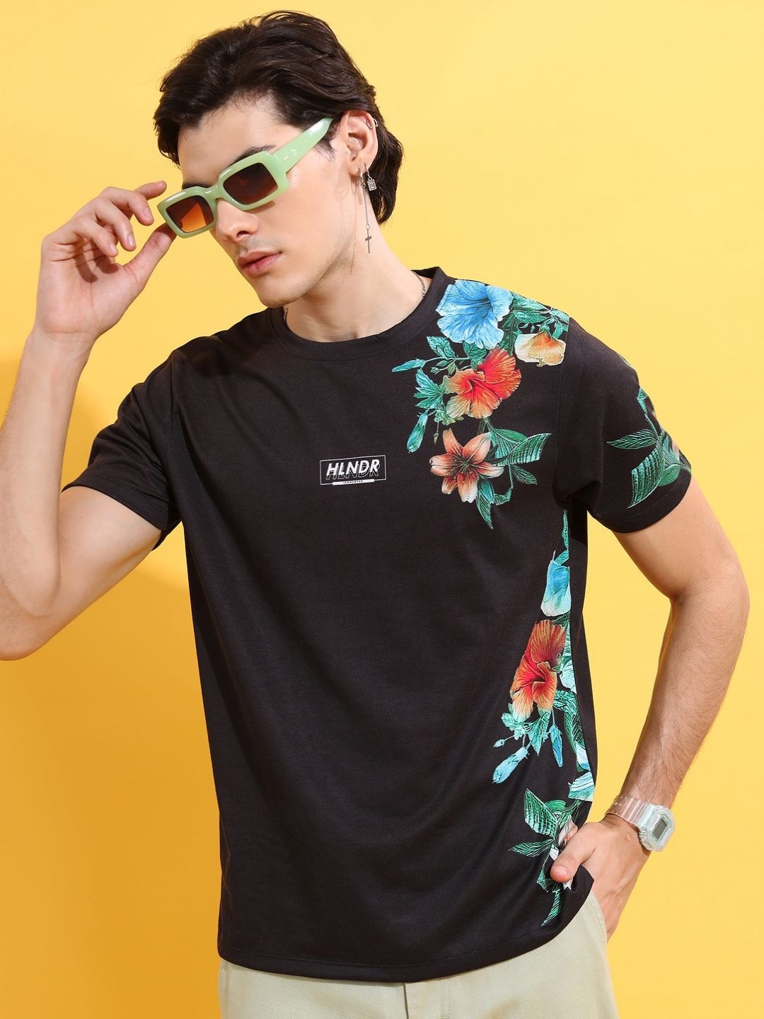 

HIGHLANDER Men Printed T-shirt, Black