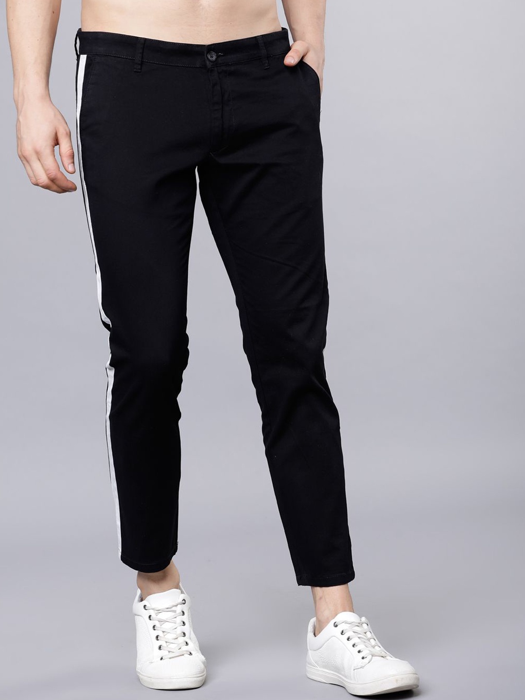 

HIGHLANDER Men Slim Fit Regular Trousers, Black