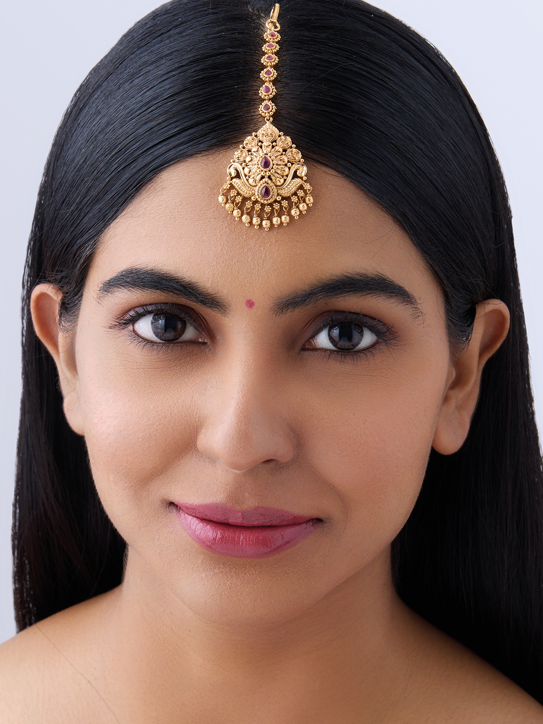 

Kushal's Fashion Jewellery Gold-Plated Ethnic Antique Maang Tikka, Red