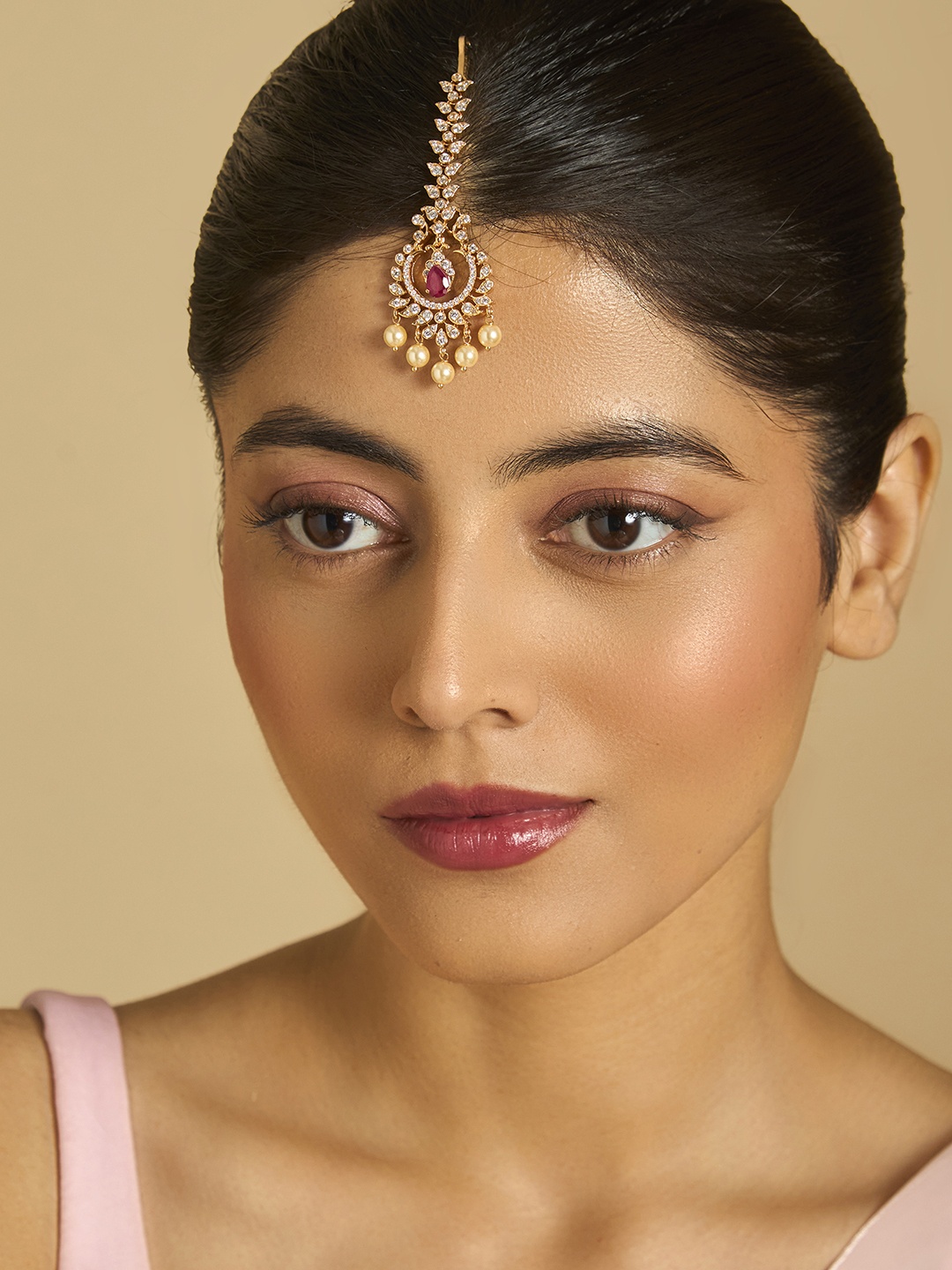 

Kushal's Fashion Jewellery Gold-Plated Stone-Studded & Beaded Maang Tikka