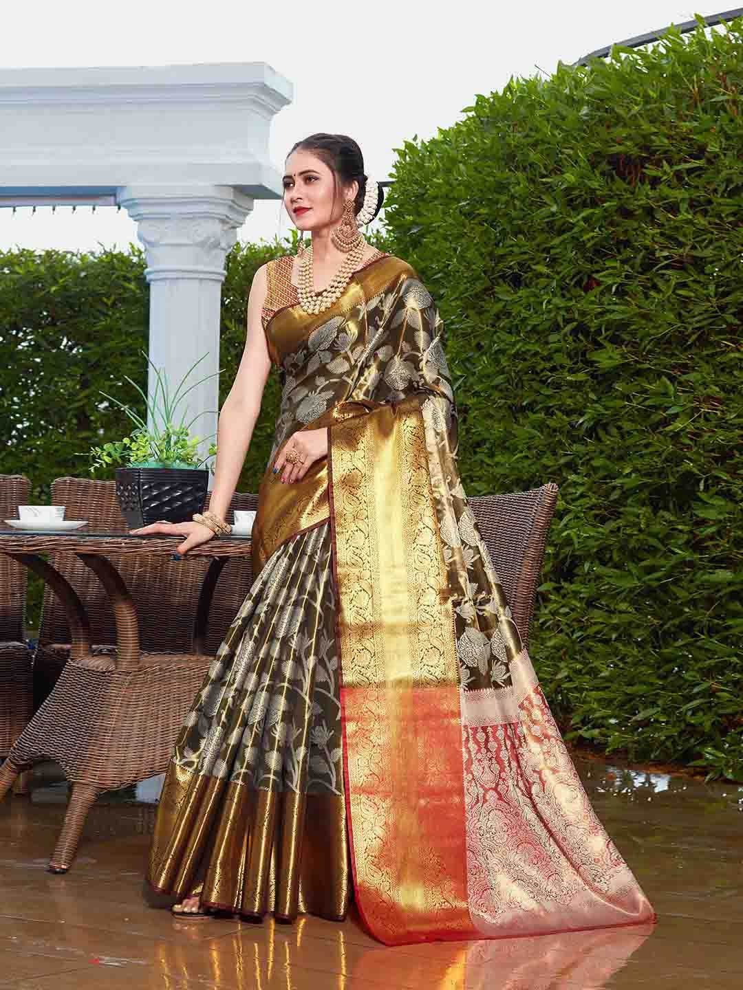 

JUST FASHION Woven Design Zari Banarasi Saree, Black