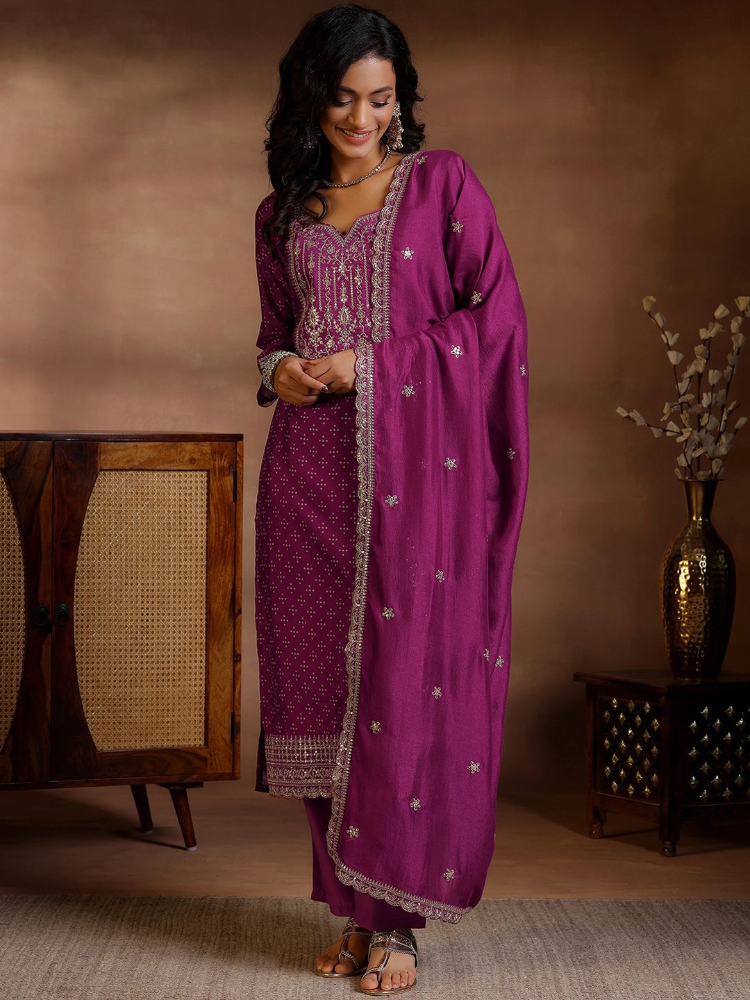 

Libas Bandhani Printed Thread Work Straight Kurta With Trousers & Dupatta, Burgundy