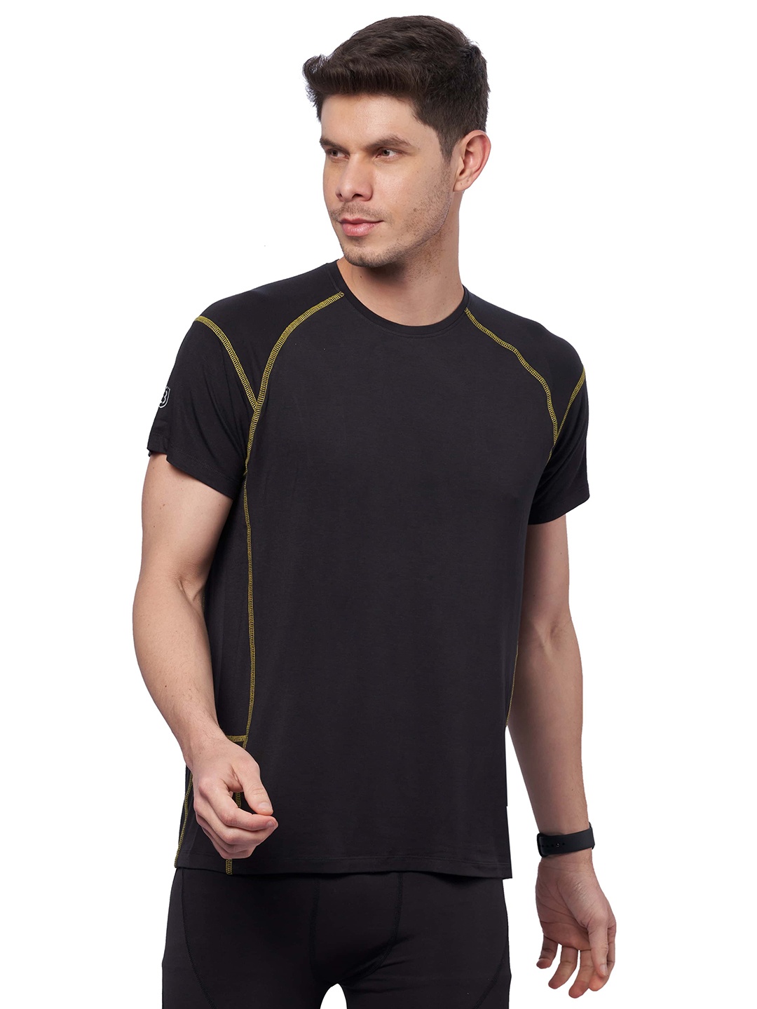 

DOMIN8 Men Solid Round Neck T-Shirt, Black