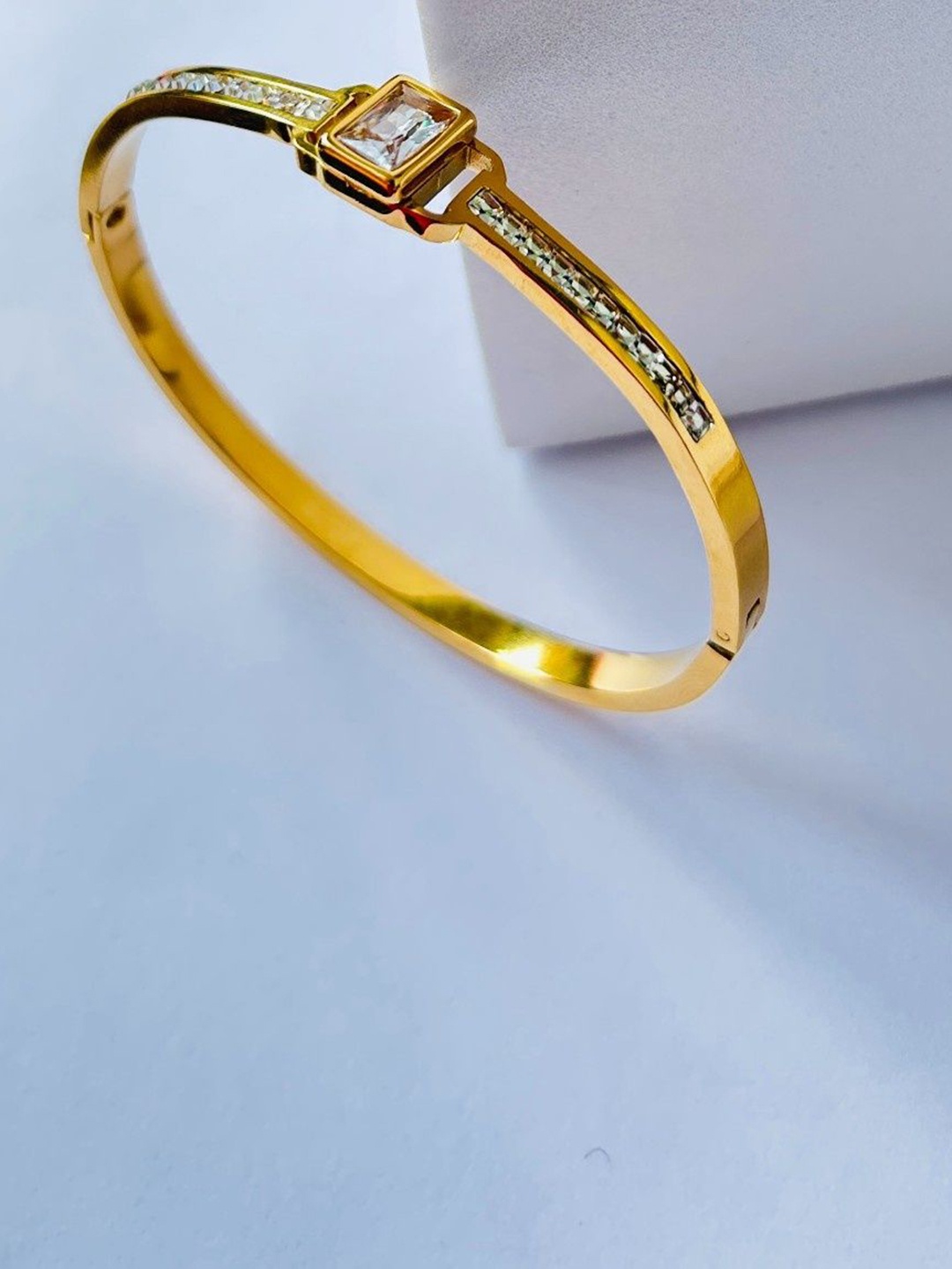

AMADA JEWELS Square Stone Studded Bangle-Style Bracelet, Gold